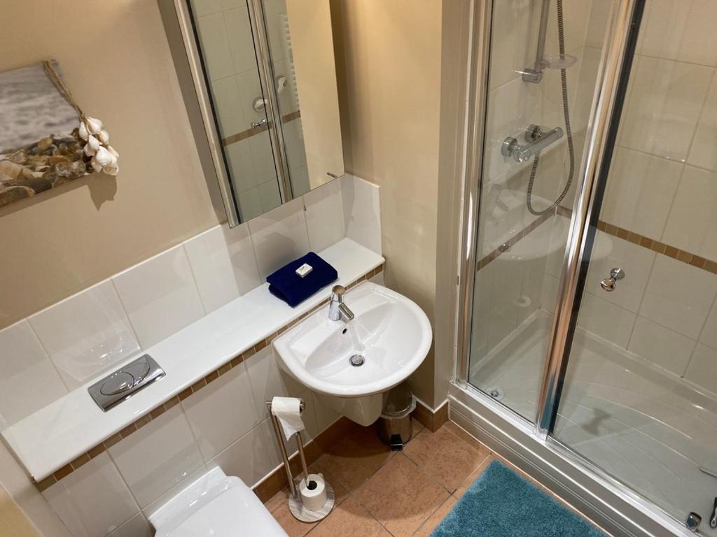 Stunning Marina Apartment Gosport Portsmouth Bagian luar foto